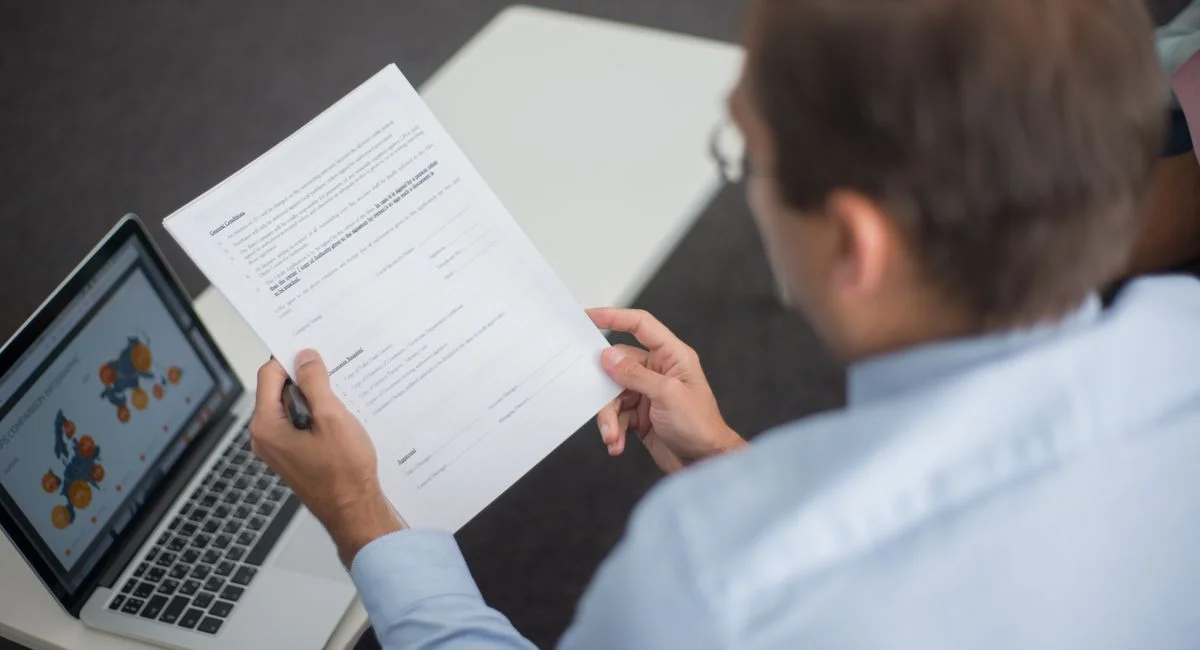 Le certificat d’immatriculation entreprise : comment l’obtenir et quelles différences entre les documents officiels ?
